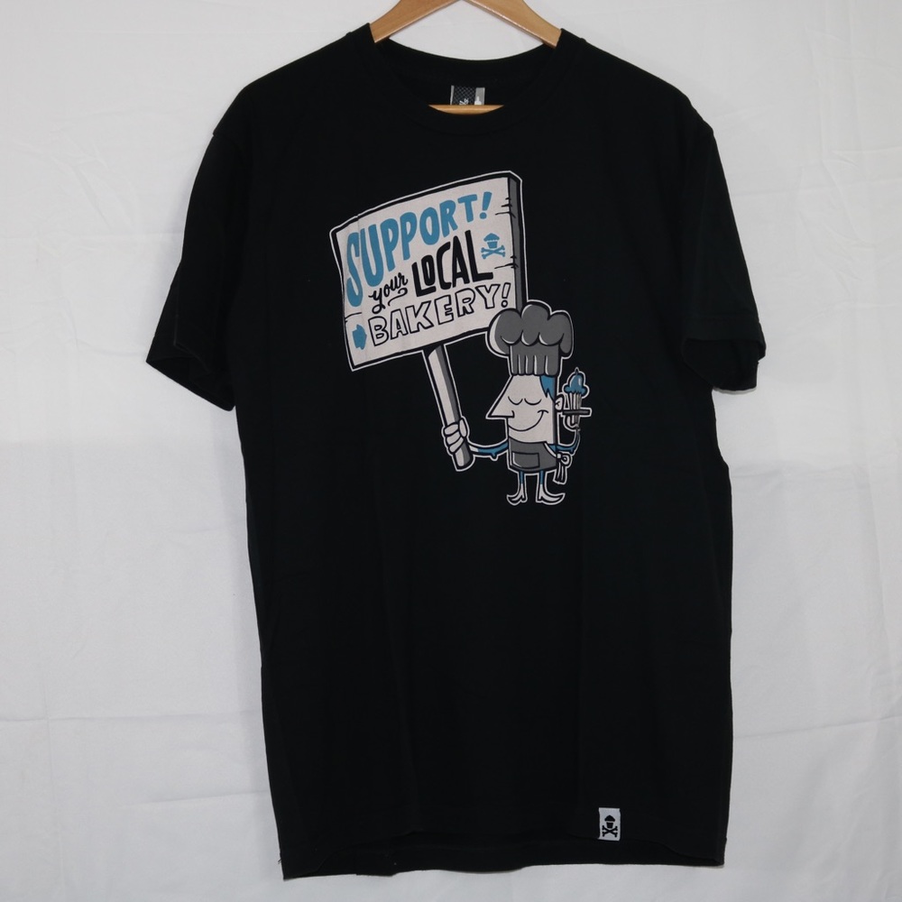 Johnny Cupcake shirt size XL